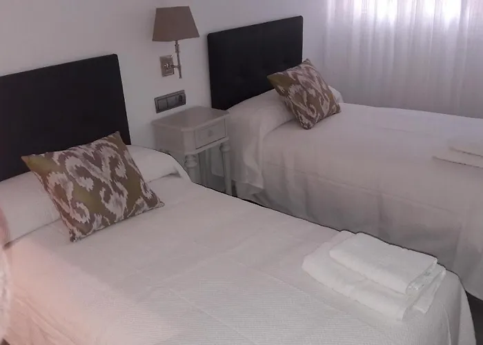 Guesting Velazquez *