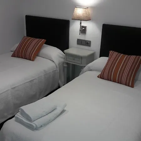 Guesting Velazquez דירה קדיז